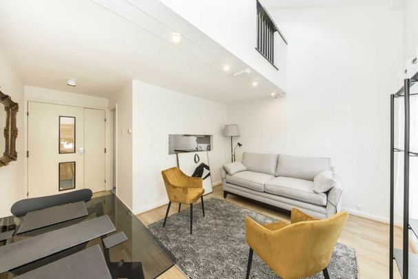 2 Bed Maisonette, Wordsworth Road, SE1 - Photo 1