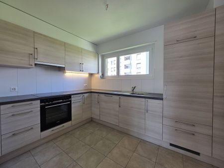 Bel appartement de 4 pièces dans un quartier agréable - Foto 2