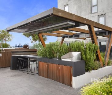 Flemington with a View!! - Photo 6