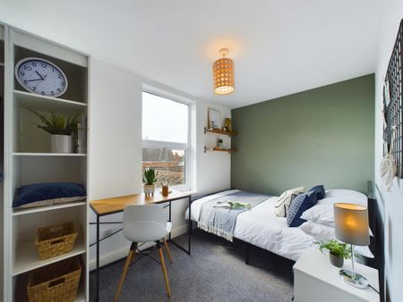 6 bedroom house to rent - Photo 3