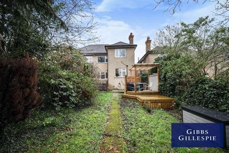 Holwell Place, Pinner, HA5 - Photo 2