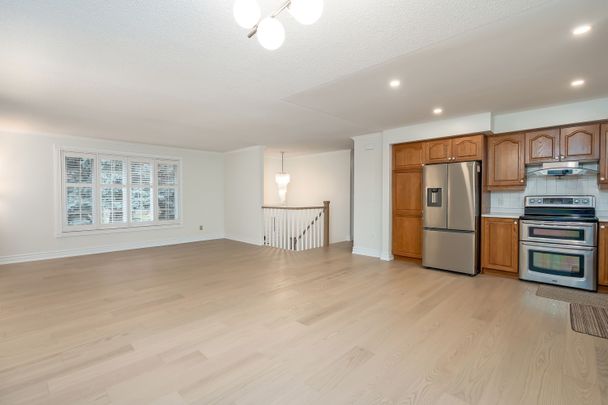 For Lease - 475 SPARLING Crescent, Burlington, Ontario - Photo 1