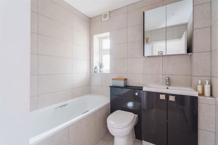 Chadwick Street, High Wycombe - Photo 2