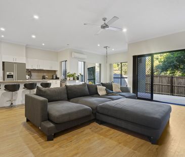 Modern Low-Maintenance Townhouse in Oxenford - Photo 2