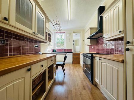 3 bedroom terraced house to rent - Photo 4