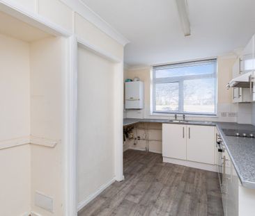 Pacific Court - Photo 4