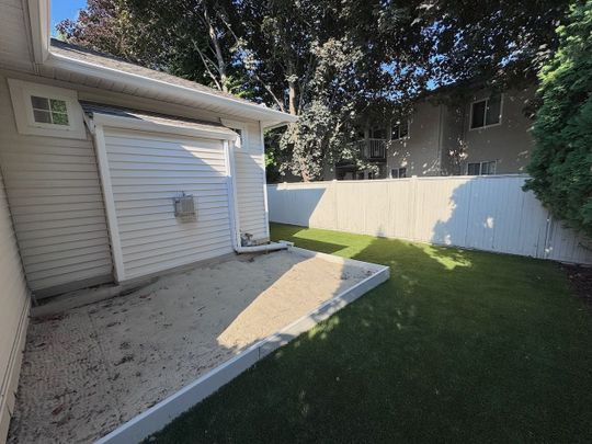 Lower Mission: 3 bed, 2.5 bath House - Photo 1