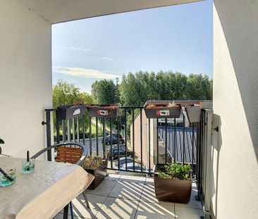 Appartement met autostaanplaats en terras in Poperinge - Photo 2