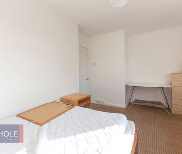 Lower House Crescent, - Photo 6