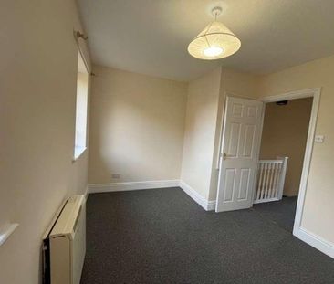 Nicholas Gardens, YO10 - Photo 6