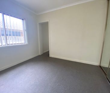 CENTRALLY LOCATED ONE BEDROOM APARTMENT - Photo 2