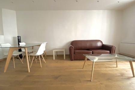 Charmant 2 pièces - Place des Vosges - Photo 2