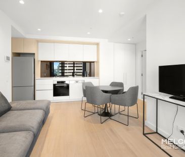 FURNISHED ONE-BED AT MELBOURNE QUARTER - Photo 2