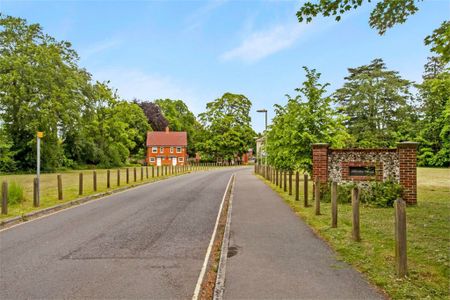 2 Bedroom Flat / Apartment - Winton Close, Winchester - Photo 5