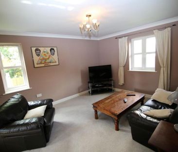 2 bedroom flat to rent - Photo 4