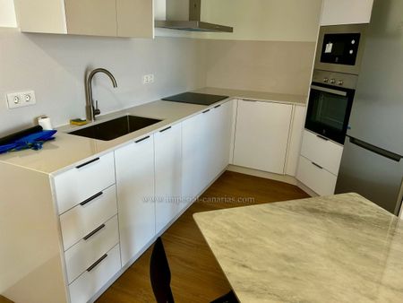 Vivienda reformada con vistas al mar en pleno centro de Los Realejos – alquiler de larga temporada - Photo 4