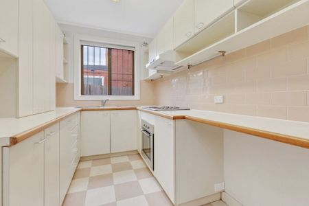 Two Bedroom Coastal Living - Photo 3