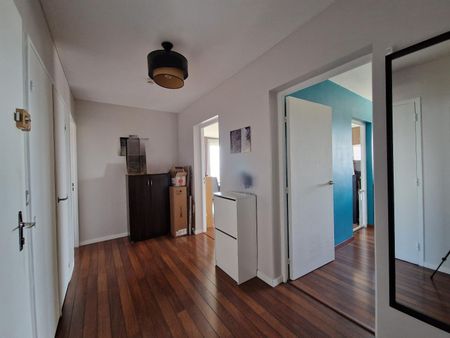 : Appartement 81.45 m² à ST ETIENNE - Photo 2