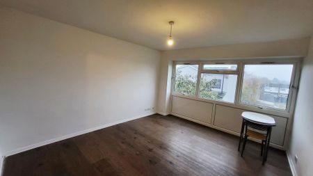 Crossbrook Street, Waltham Cross, Cheshunt - Photo 2