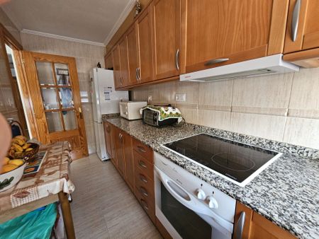 Ático de alquiler en Carrer de Pius XII, 39, Centro - Photo 2