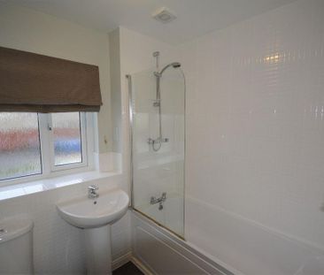 3 bedroom detached house to rent - Photo 6