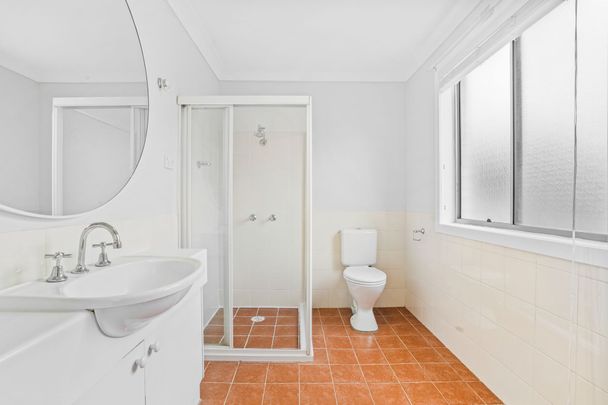 Perfectly Positioned Family Home in a Quiet Baulkham Hills Pocket | 6 Month Lease - Photo 1