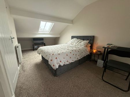 Flat 2, St Thomas Road, Preston - Photo 3