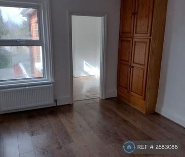 1 bedroom in a house share to rent - Photo 6