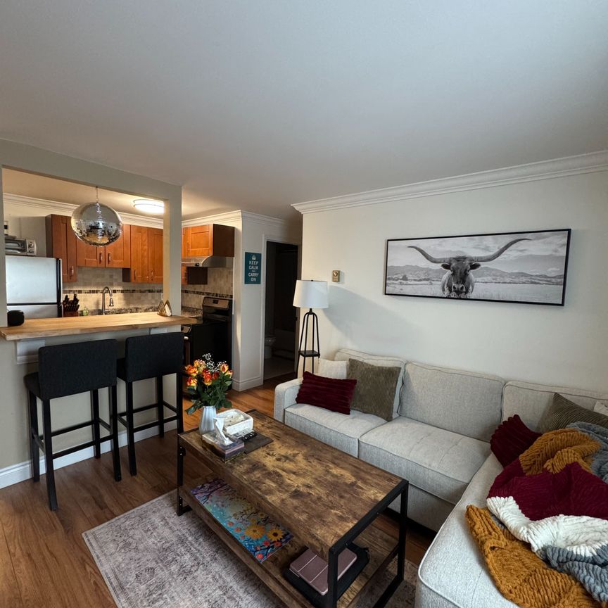 For Lease - 42 Queen Street Unit# C, Caledon, Ontario - Photo 1