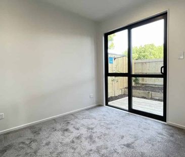 Location!Location!Location! - Photo 5