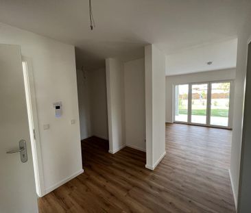 Neubau 2023, 2-Zimmer Erdgeschoss-Wohnung im Effizienzhaus mit Garten - Foto 3