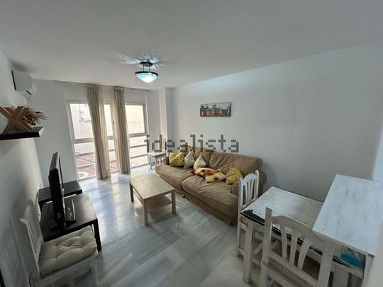 Alquiler de piso en Calle Martínez Maldonado - Photo 1