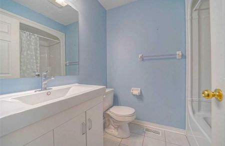 For Lease - 2394 Emerson Drive, Burlington, Ontario - Photo 5