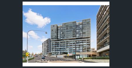 HARBOUR CITY AND CATHEDRAL VIEWS AIR-CONDITIONED COMFORT WITH PARKING AND STORAGE - Photo 3