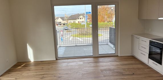 First rental: Fantastic apartments directly at the train station - Photo 2