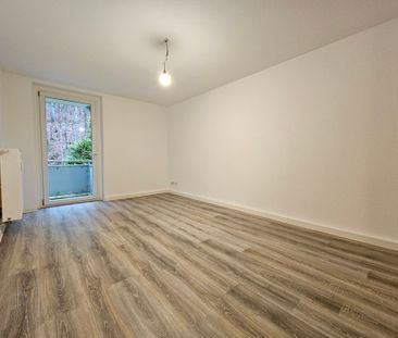 Schön renoviert Wohnung, in ruhiger Lage mit Balkon - Photo 1