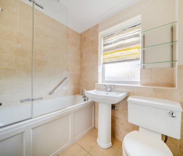 4 bedroom bungalow to rent - Photo 6