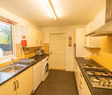 9 Main Avenue, Heworth - Photo 4