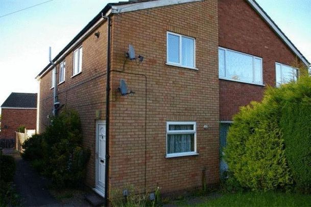 2 bedroom maisonette to rent - Photo 1