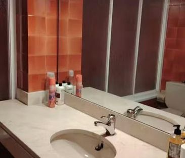 Travessera de Gràcia, Barcelona, Catalonia 08025 - Photo 3