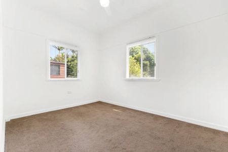 31 Wighton Street, Sandgate. - Photo 3