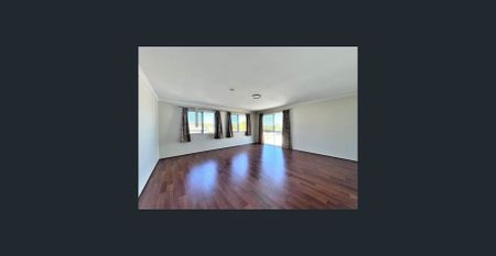 Located in the safe and convenient Parkinson area. - Photo 2