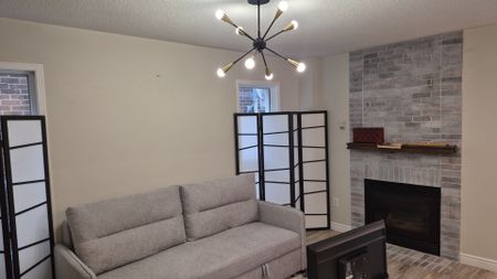 For Lease - 383 Jay Crescent Unit# Upper, Orangeville, Ontario - Photo 4