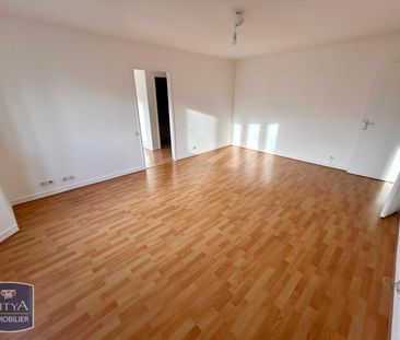 Location Appartement 2 pièces 51m² MONTIGNY LE BRETONNEUX 78180 - Photo 1