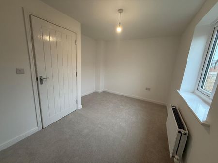 3 bedroom terraced house to rent - Photo 2