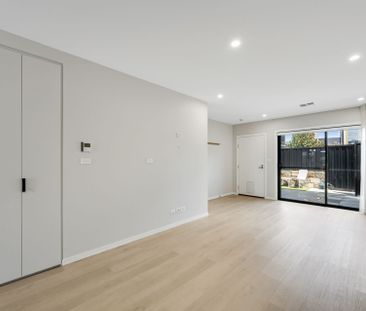 47 McFarlane Avenue, Googong - Photo 2