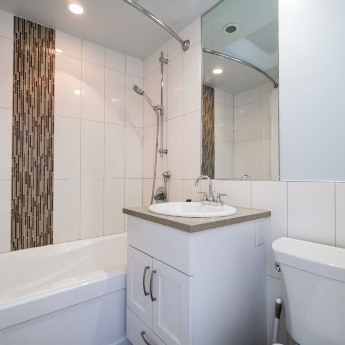 Barclay Towers - Photo 1