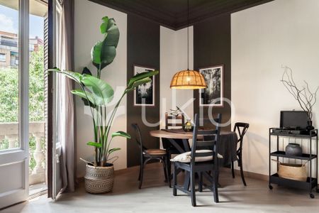 4 room luxury Apartment for rent in Barcelona, Spain - Photo 4