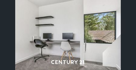 A Rare Dual-Living Luxury Residence - Photo 2