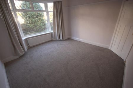 3 Bedroom Bungalow - Detached To Let - Photo 3